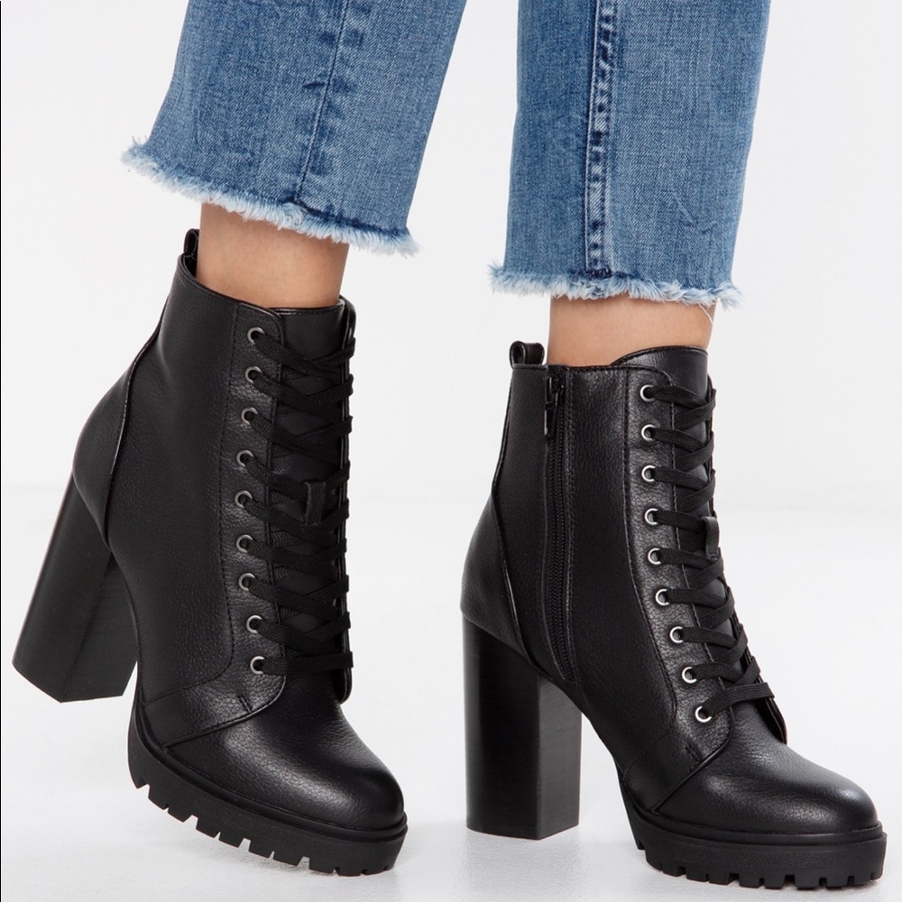 Steve Madden Laurie Platform Bootie